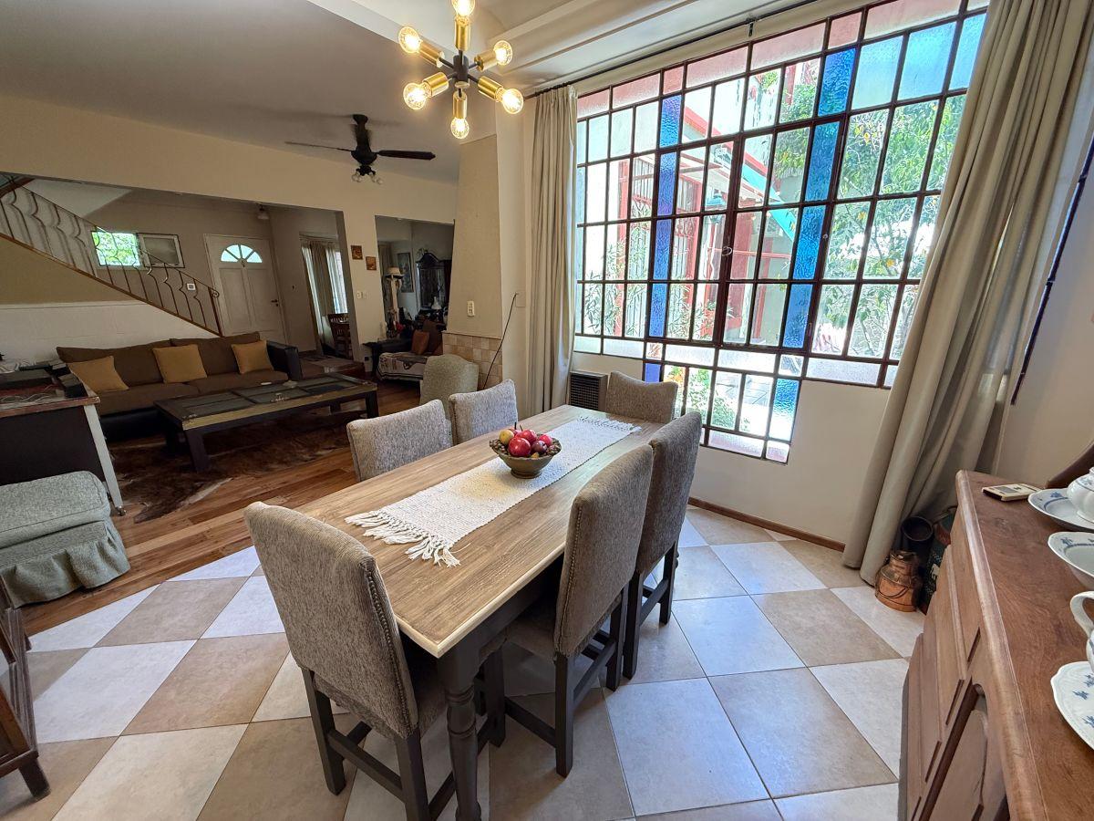 Casa en venta — España 2779 - Olivos, Vicente López